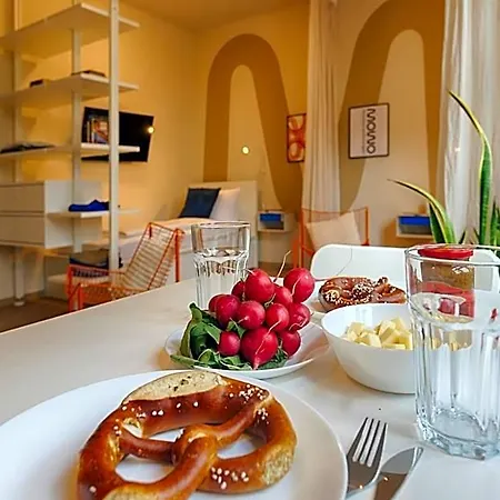 Apartmanhotel Mowo Connekt - Monteurwohnungen In 3*